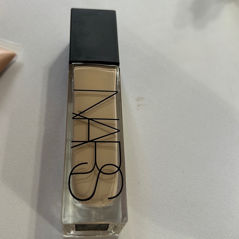 Nars foundation